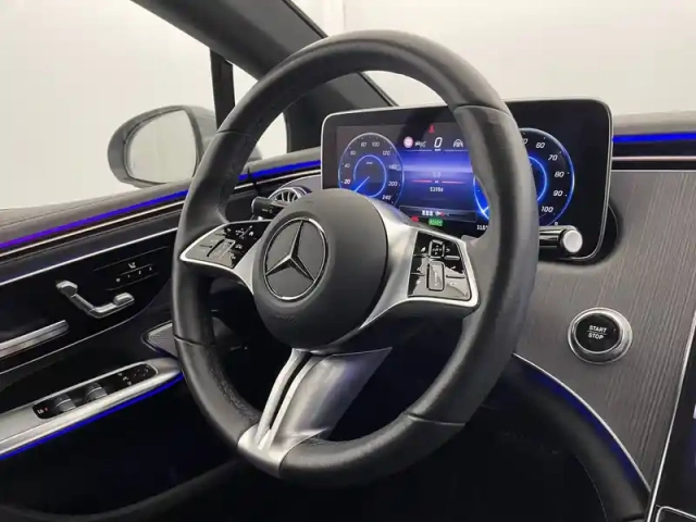 Mercedes Classe E eqe 300 — photo 56
