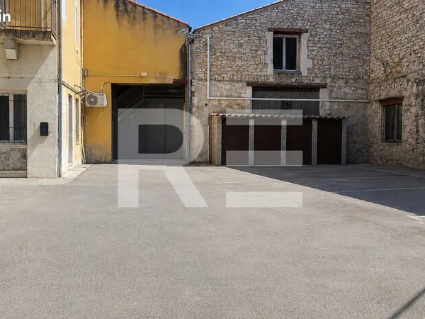 Bureau 264 m²