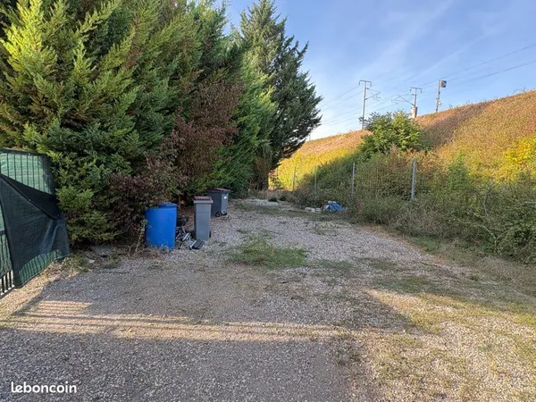 Terrain stockage à louer
