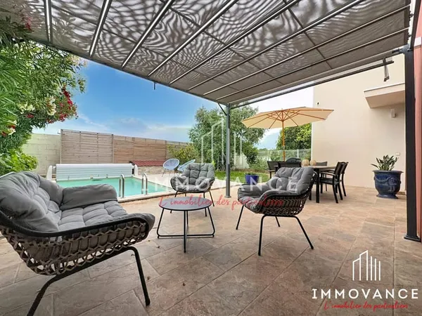 Villa 2018 de 153m2 habitables avec un T2 et une parcelle de 354