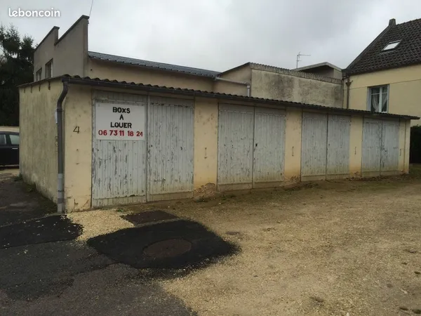 Box Stockage ou Véhicule