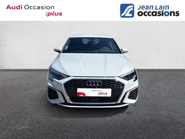 Audi A3 sportback 40 tfsie 204 s tronic 6 — photo 2