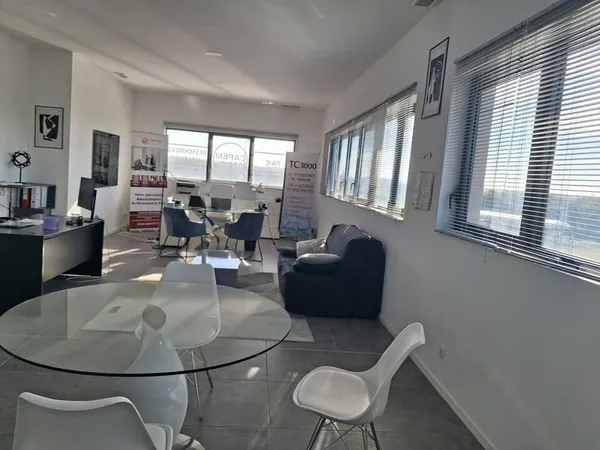 BUREAUX à vendre