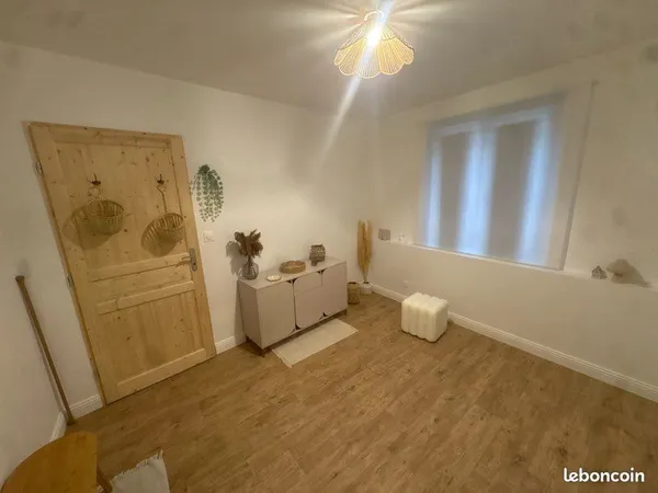Local professionnel / bureau à louer