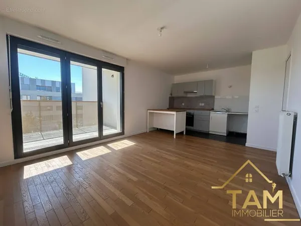 Appartement 3 pièces 60 m² à vendre à Saint-Cyr-L'ecole (78210)