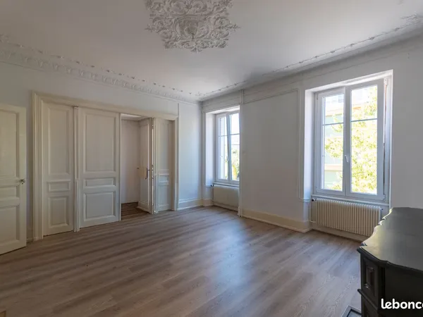 Location Appartement T6 135 m2 Belfort centre