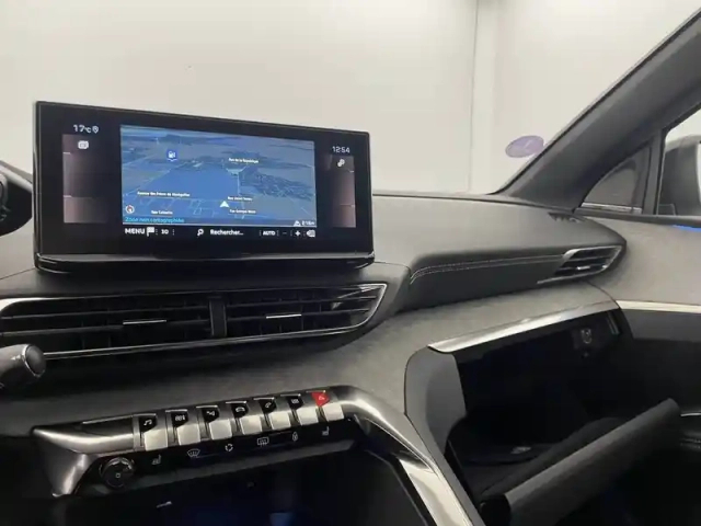 Peugeot 3008 puretech 130ch s&amp;s eat8 — photo 28