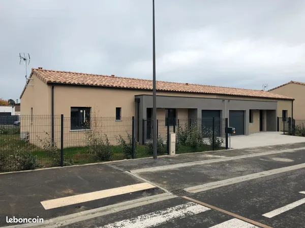 Maison neuve 3 chambres avec garage à Lavalette