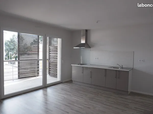 2 pièces 41 m² - Centre ville - 40160 Parentis-en-Born