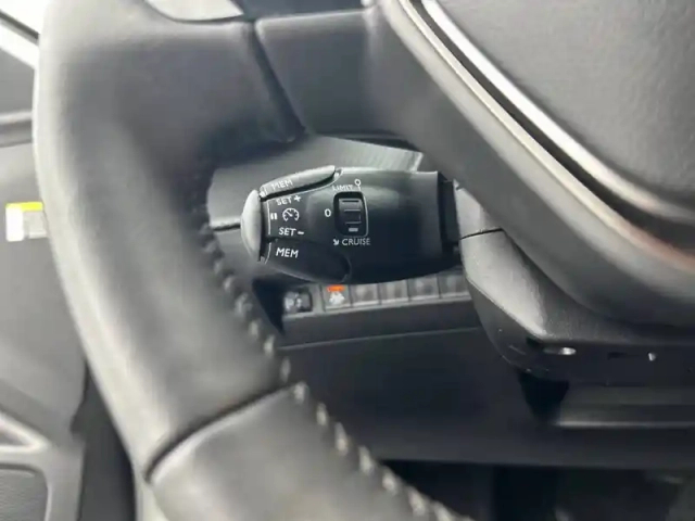 Peugeot 2008 puretech 130 s&amp;s eat8 — photo 19