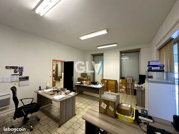 Local 1 pièce 26 m²