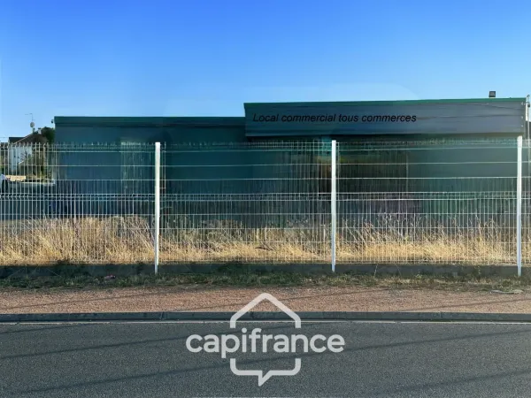 Local commercial 5 pièces 525 m²