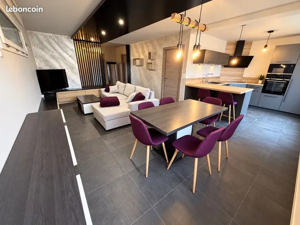 À LOUER MEUBLÉ - BEL APPARTEMENT 3 PIÈCES DE 70 m² AVEC TERRASSE DE 35 m² À HAGUENAU