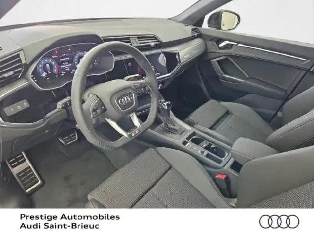 Audi Q3 35 tfsi 150ch s line s tronic 7 — photo 6