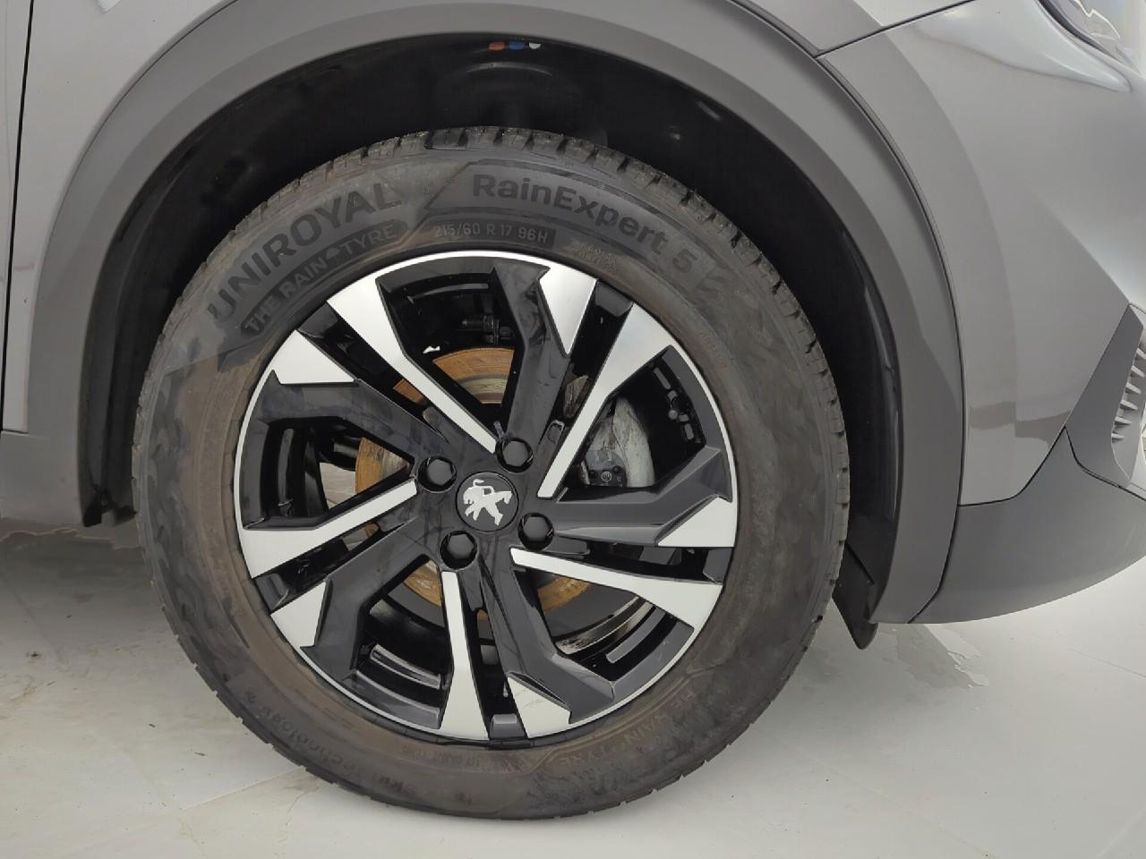 Peugeot 2008 puretech 100 s&s bvm6 allure — photo 31