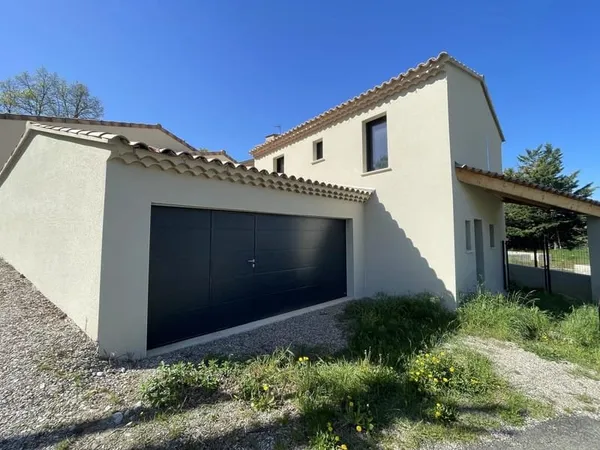 Nouveauté à Entrechaux