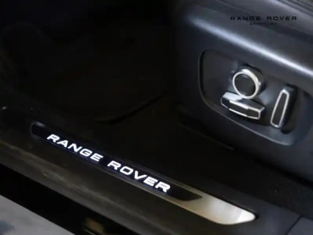 Land Rover Range Rover evoque 1.5 p300e 309ch autobiography — photo 13
