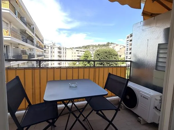 Studio Meublé