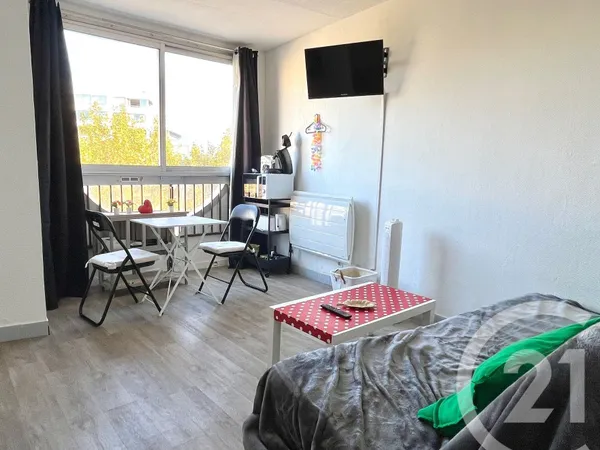 Studio 1 pièce 18 m²