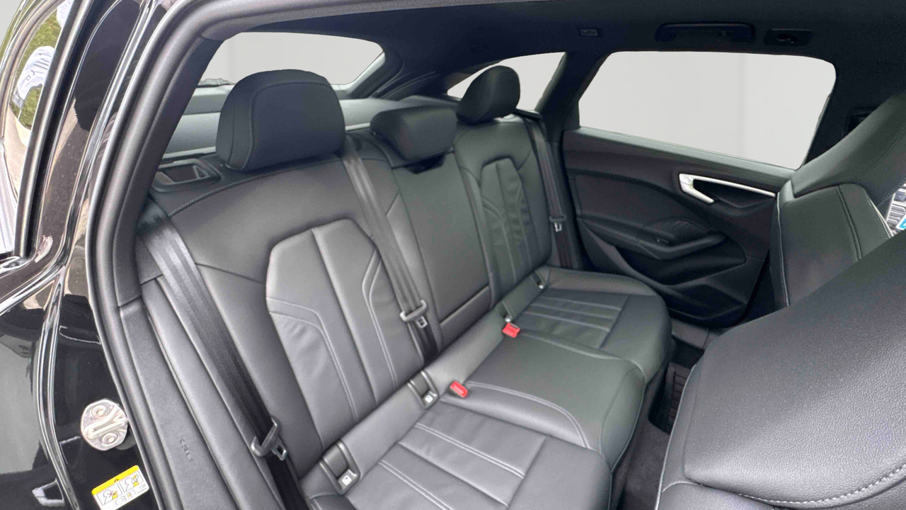 Audi A5 Avant e-hybrid 299 ch S tronic 7 Quattro — photo 21