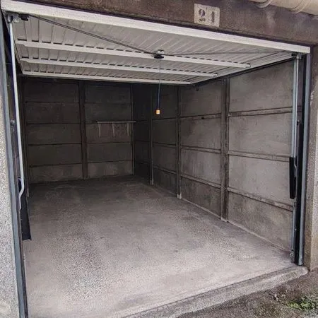 Garage 1 pièce 14 m²