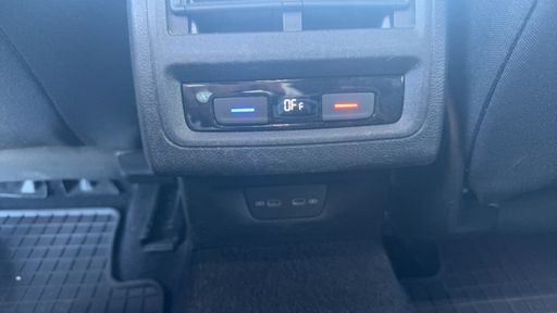 Volkswagen Golf 2.0 TDI 200 DSG7 - GTD – 2021 – 90101 km – Diesel – Boîte Automatique — photo 7