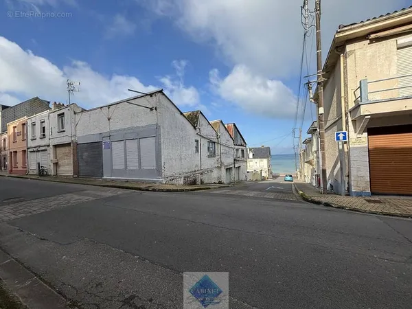 Immeuble à quelques pas de la mer