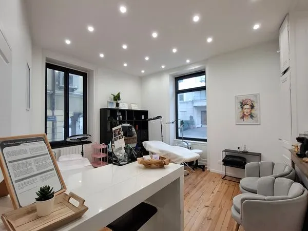 Location local (espace) - Esthétique / Tatouage - Coworking Beauté - LYON