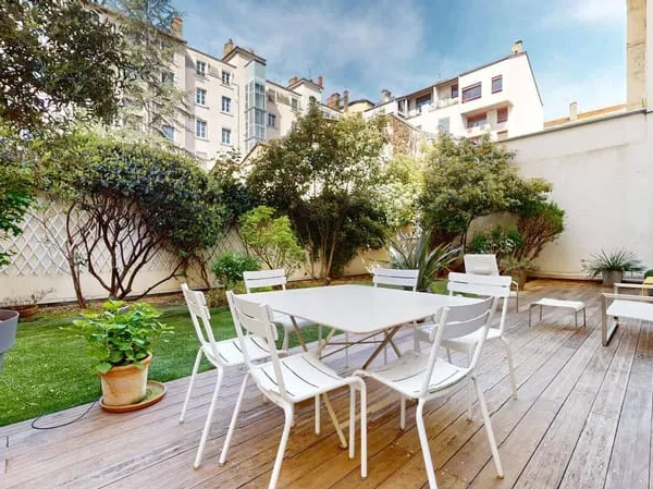 Appartement 5 pièces 150 m²