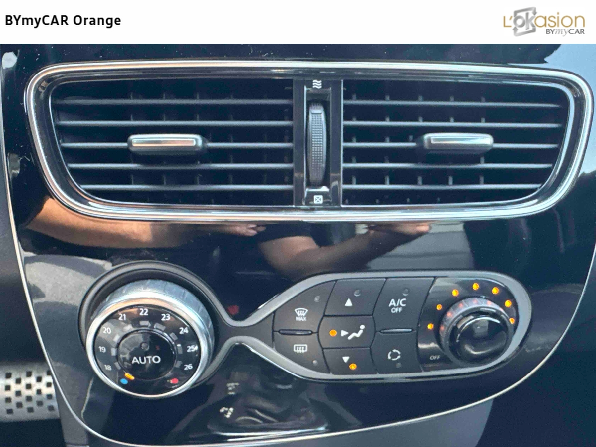 Renault Clio TCe 120 Energy EDC — photo 36