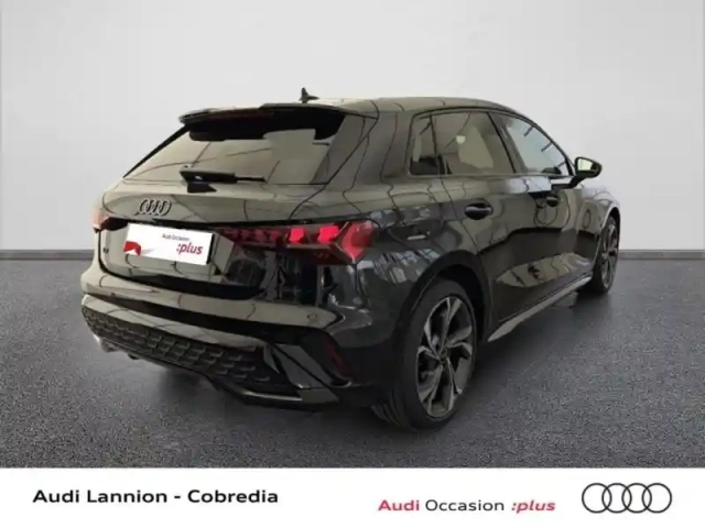 Audi A3 sportback 2.0 tdi 150ch s line s tronic 7 — photo 4