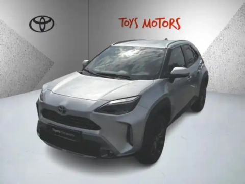 Toyota Yaris hybrid 2wd trail