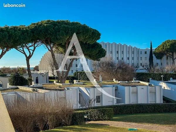 Studio 1 pièce 26 m²