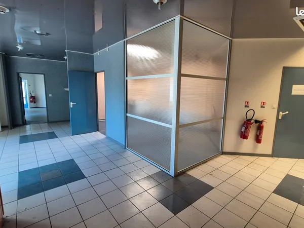 Bureaux 70m² / 140m² / 180m² / 360m²