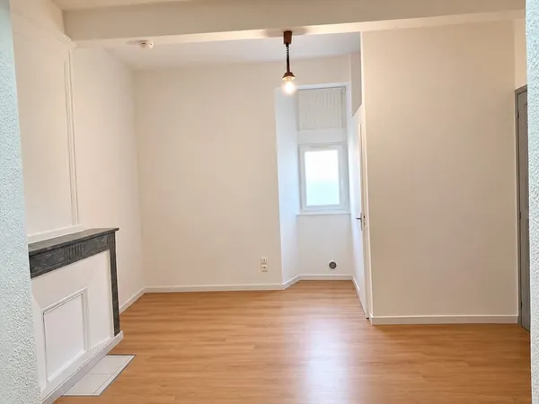 MONTELIMAR 26200 - STUDIO DE 26 m2 - CENTRE ANCIEN - PETITE