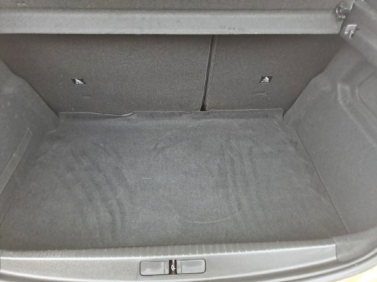 Peugeot 208 electrique 50 kwh 136ch style — photo 6