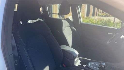 Nissan Qashqai 1.3 DIGT-T 158 MHEV X-Tronic - Premiere Edition – 2023 – 52012 km – Essence – Boîte Automatique — photo 30