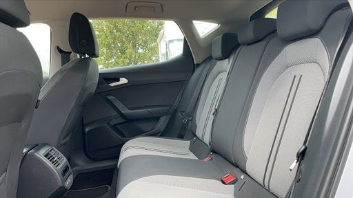 Seat Leon 1.0 TSI 110 - Business – 2022 – 63971 km – Essence – Boîte Manuelle — photo 38