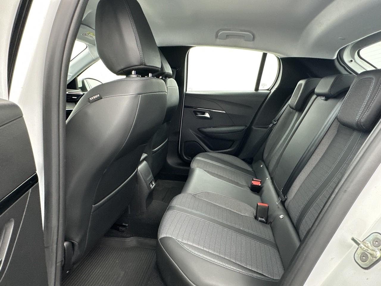 Peugeot 208 puretech 100 s&s bvm6 allure — photo 12