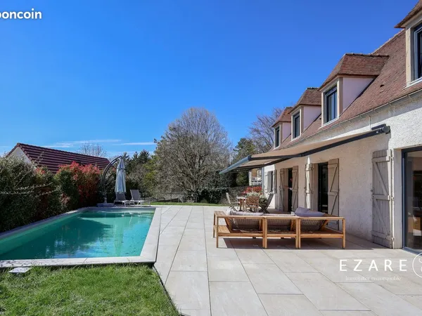 Villa 7 pièces 206 m²