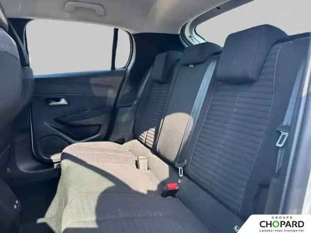Peugeot 208 electrique 50 kwh 136ch — photo 18