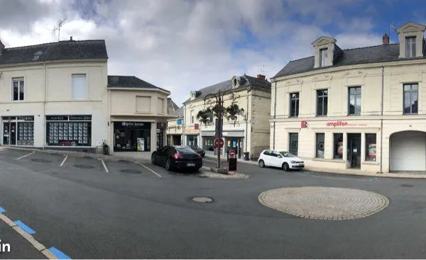 Location maison centre-ville longué