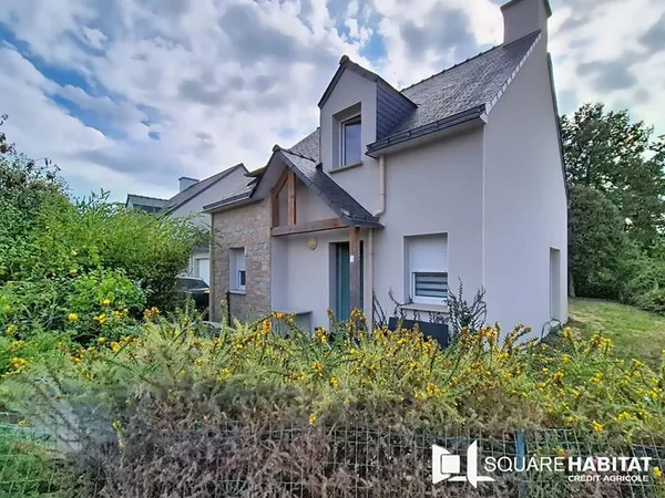 Maison 4 chambres sur terrain de près de 350 m²