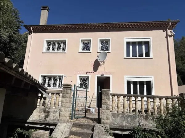Maison 8 pièces 187 m²