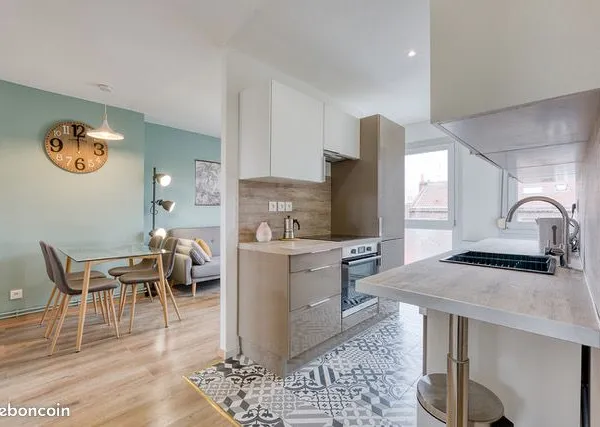 LILLE - Chambre meublée en colocation | 464 tout compris | Fibre | Proche CHU