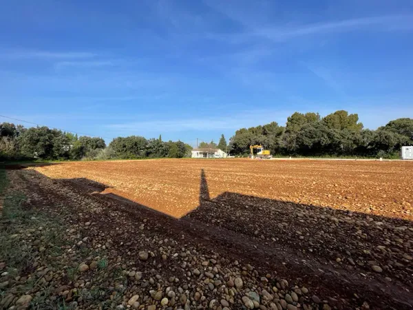 Terrain 905 m²
