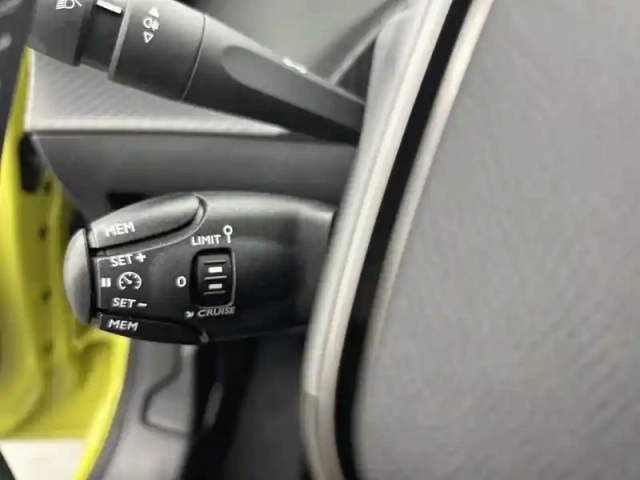 Peugeot 208 puretech 75 s&amp;s bvm5 — photo 20