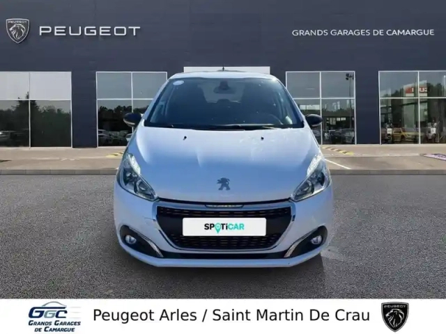 Peugeot 208 puretech 82ch s&amp;s bvm5 — photo 2