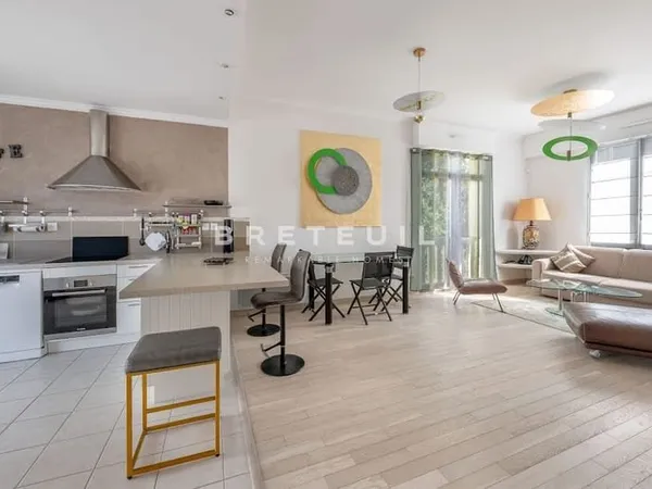 Appartement 6 pièces 104 m²