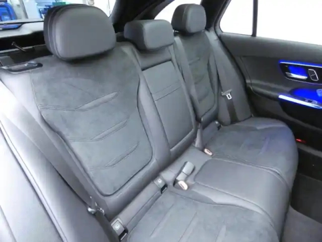 Mercedes Classe C amg 63 s e performance break — photo 11